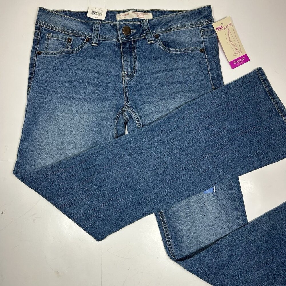 NWT NOBO No Boundaries Junior Bootcut Low Rise Stretch Light Wash Jeans Sz 11